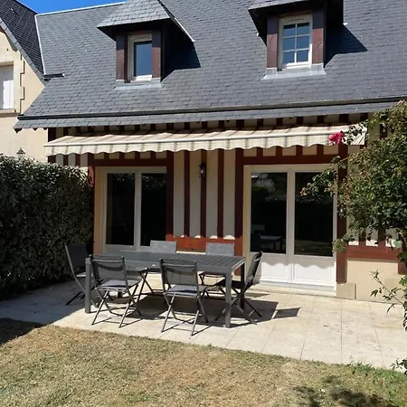 Maison Vélo Piscine Tennis Deauville